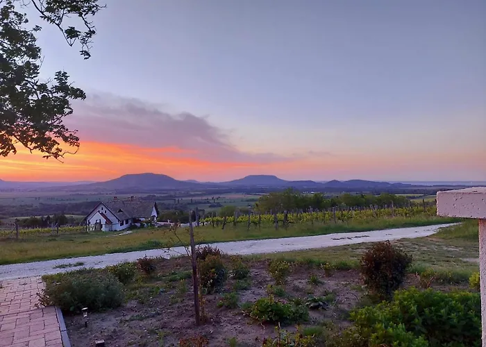 Casa Beata Vakantiehuis Lesencetomaj