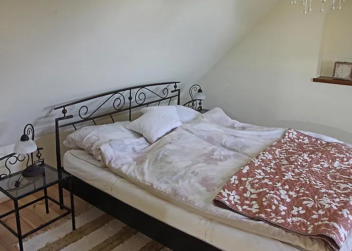 Casa Beata Lesencetomaj